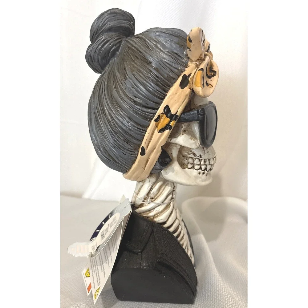 NWT Skeleton Diva Spooky Chick Bust Halloween Decor Leopard Headband Sunglasses